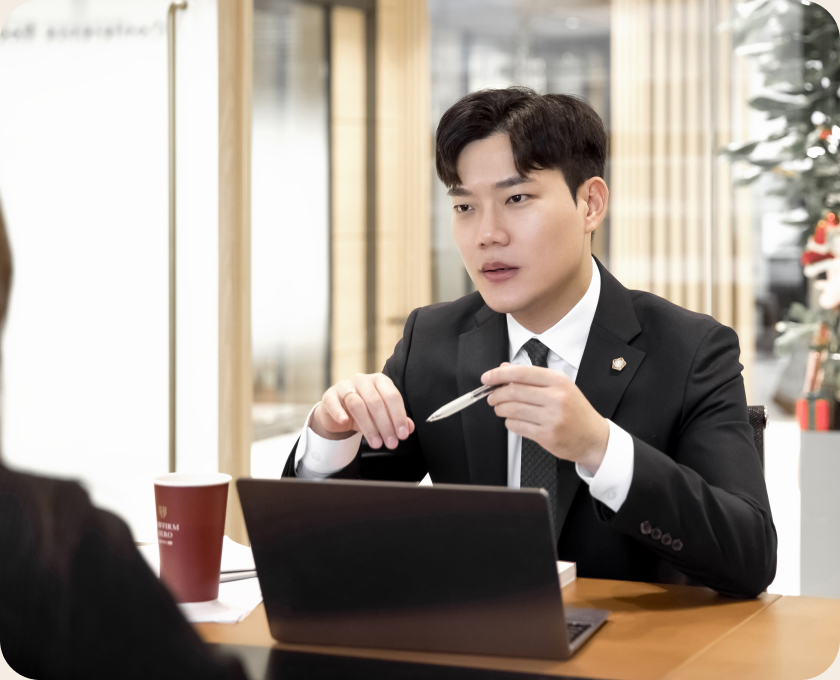 영웅만의 방식 이미지3